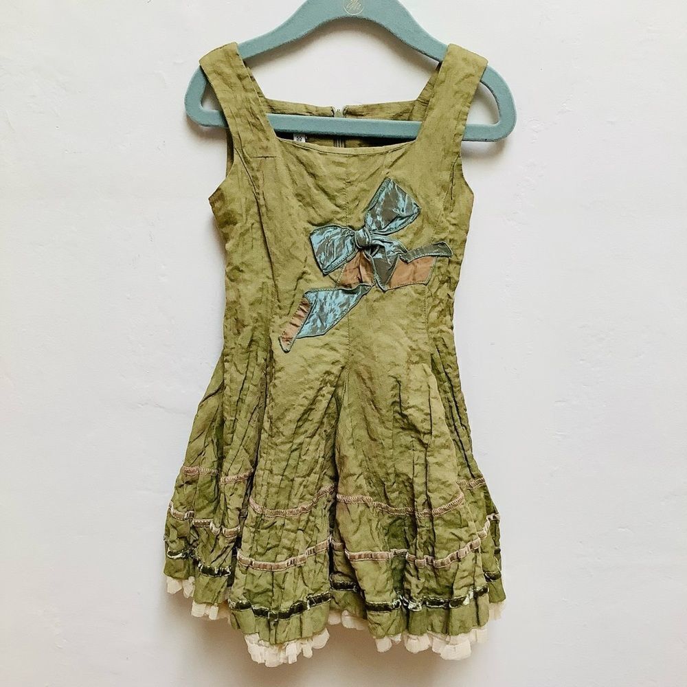 Verde and Mela size 4 Fancy Dress